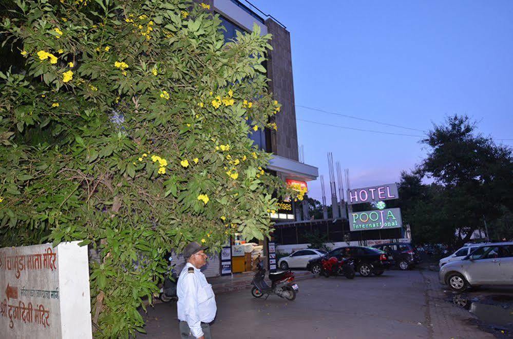 Pooja International Nashik Hotel Exterior foto